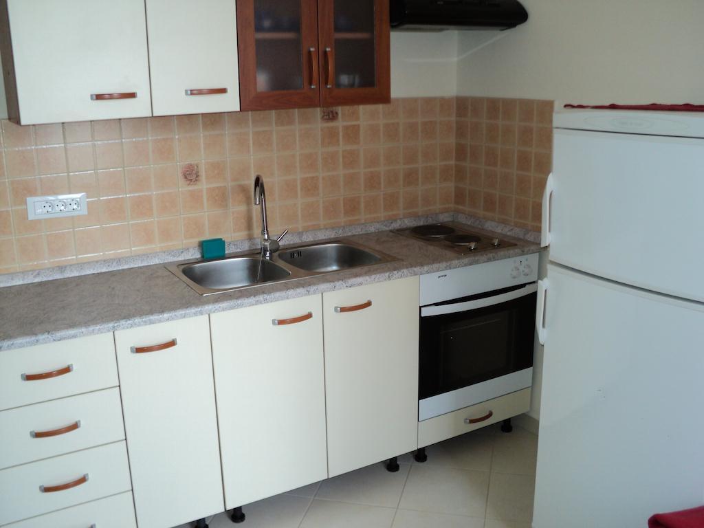 Apartment Mandrac Novigrad  Room photo
